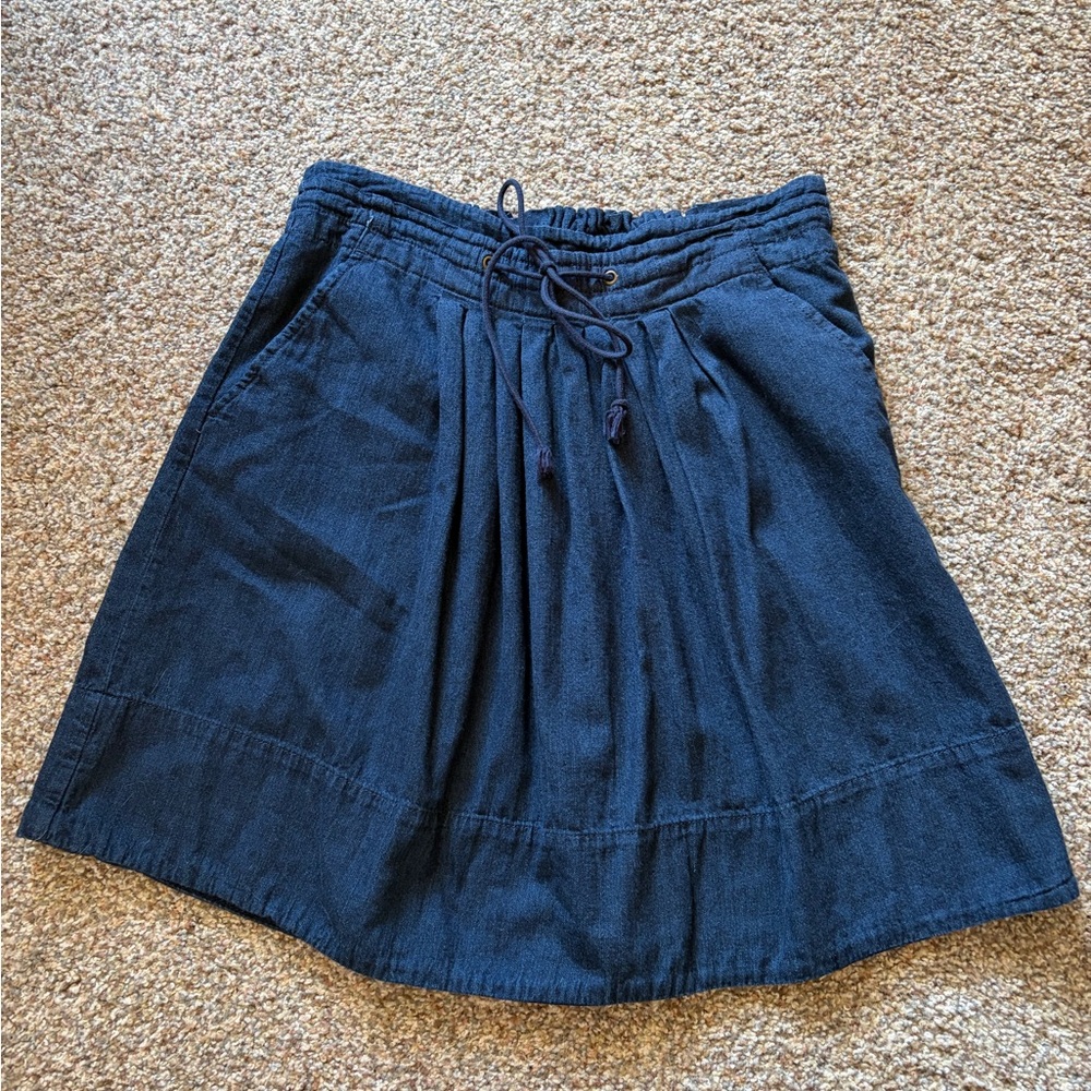 A new day Dark Blue A-Line Denim Skirt w pockets. Elastic back waist